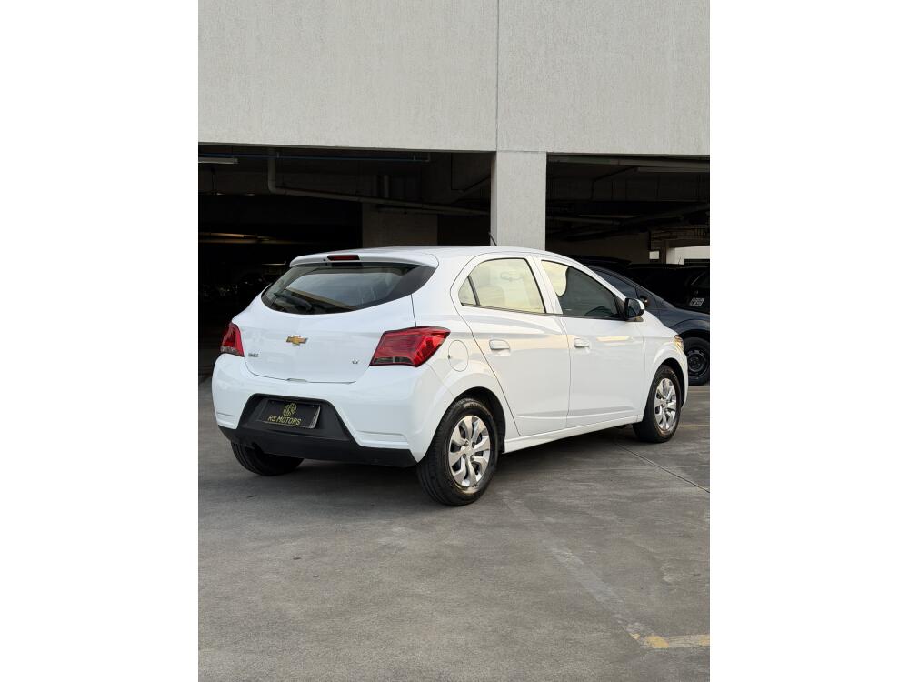 Chevrolet Onix Hatch