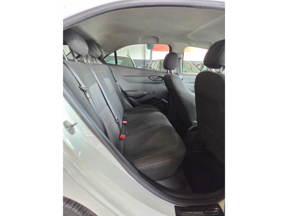 Chevrolet Onix Hatch