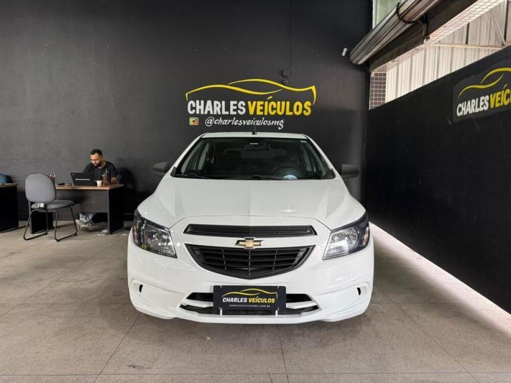 Chevrolet Onix Hatch