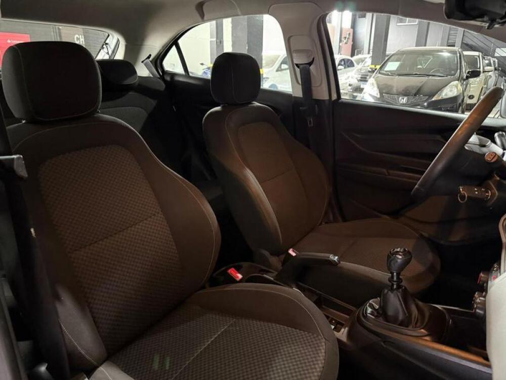 Chevrolet Onix Hatch