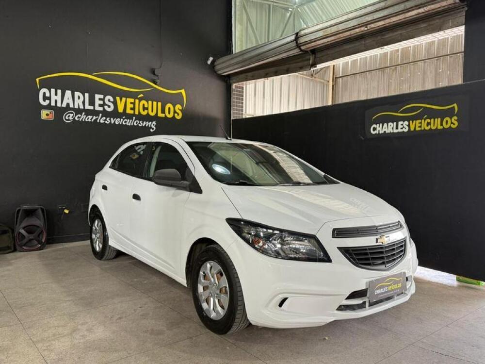 Chevrolet Onix Hatch