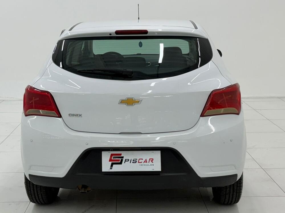 Chevrolet Onix Hatch