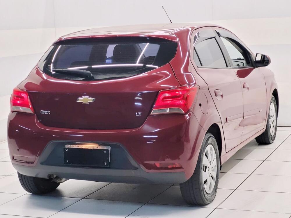 Chevrolet Onix Hatch