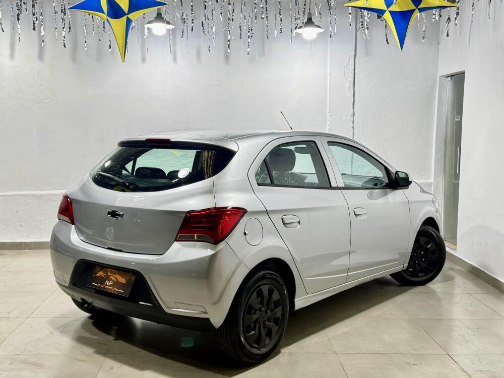 Chevrolet Onix Hatch