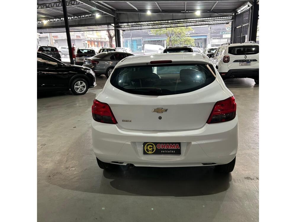 Chevrolet Onix Hatch