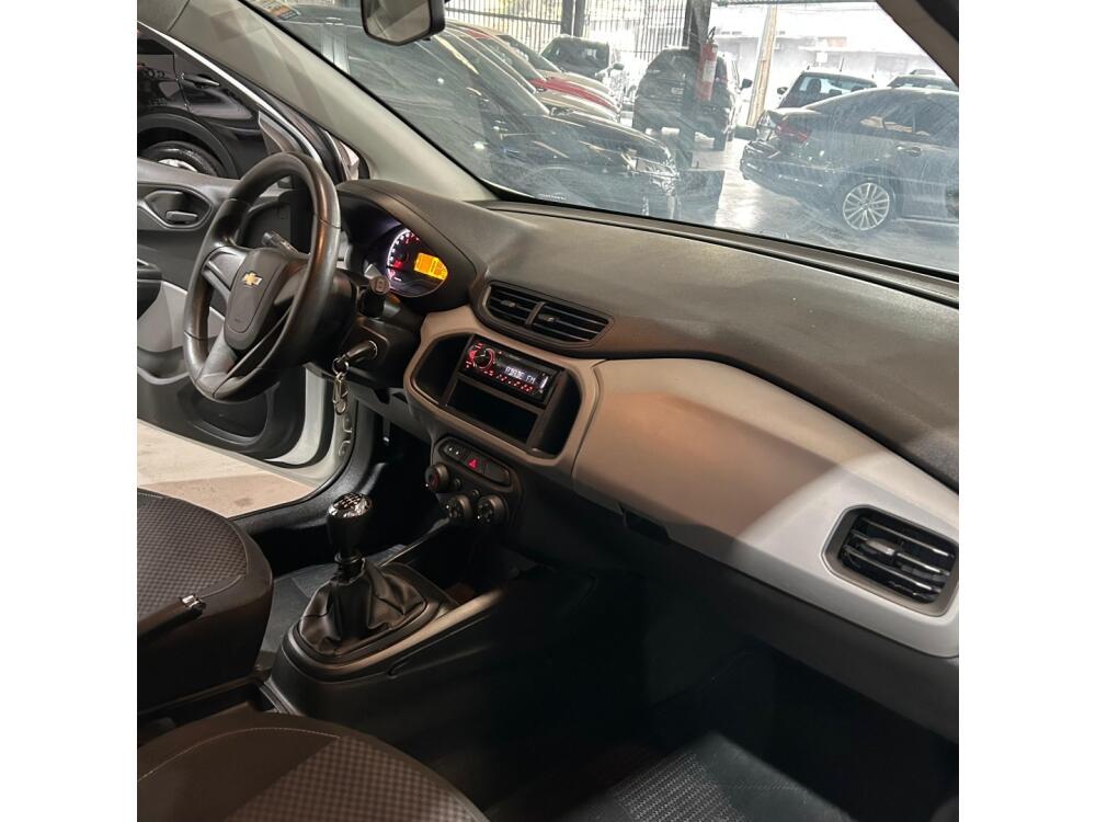 Chevrolet Onix Hatch