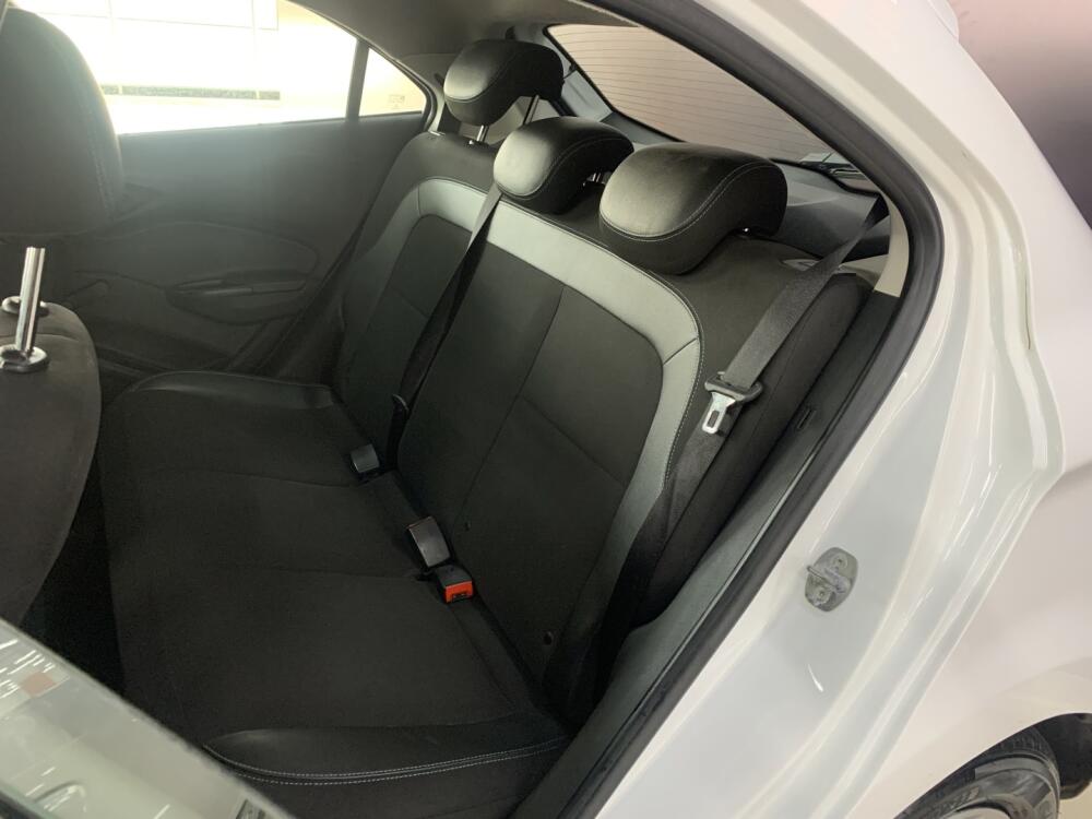 Chevrolet Onix Hatch