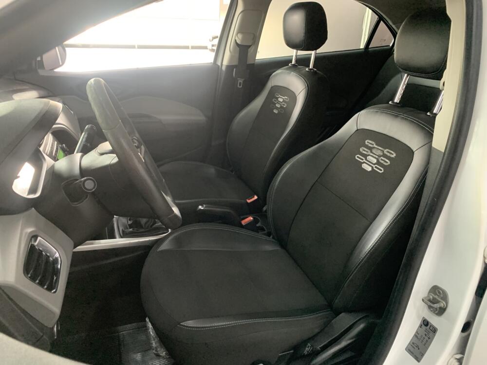 Chevrolet Onix Hatch