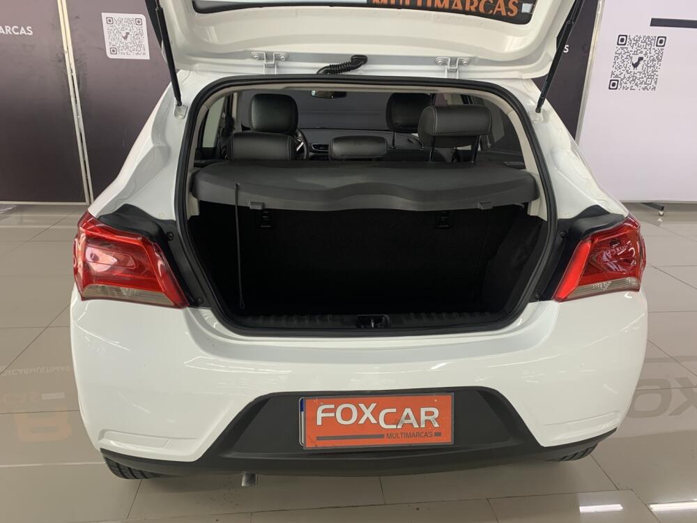 Chevrolet Onix Hatch