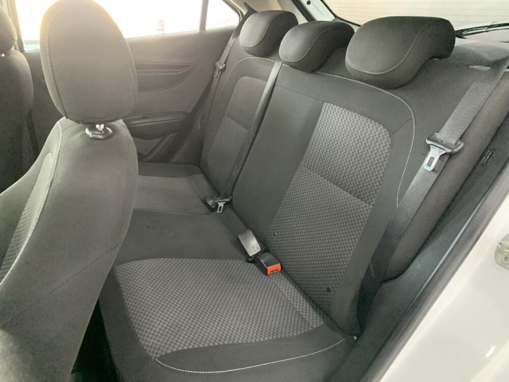 Chevrolet Onix Hatch