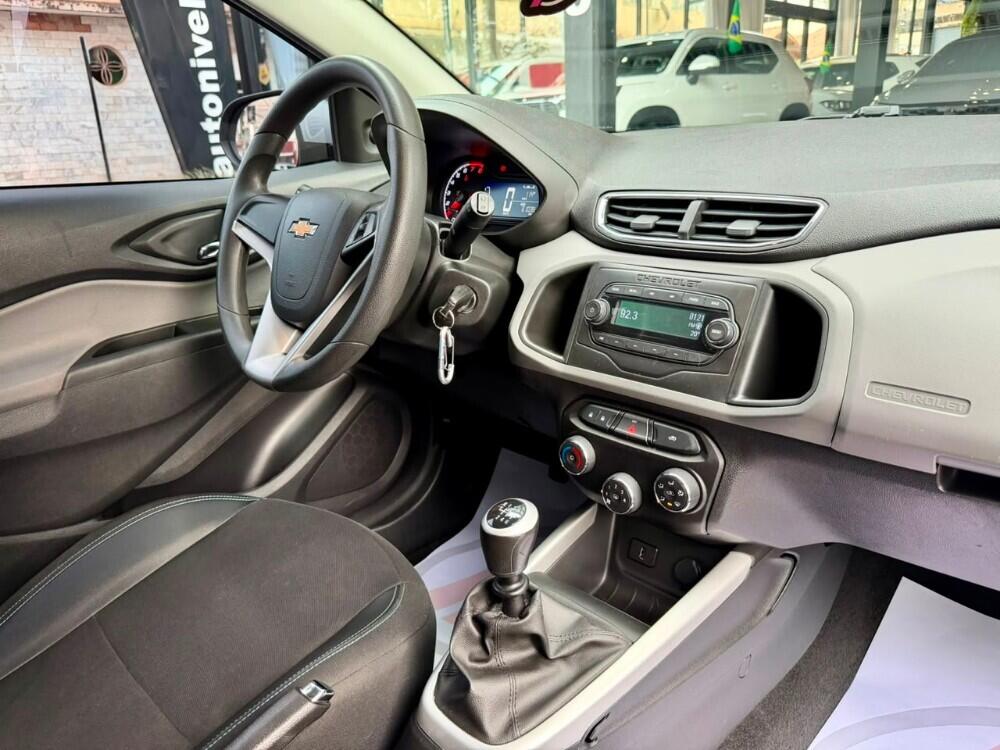 Chevrolet Onix Hatch