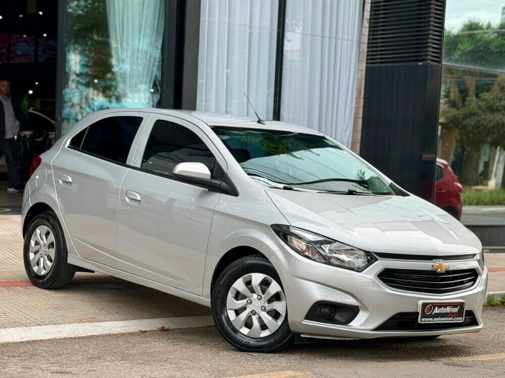 Chevrolet Onix Hatch