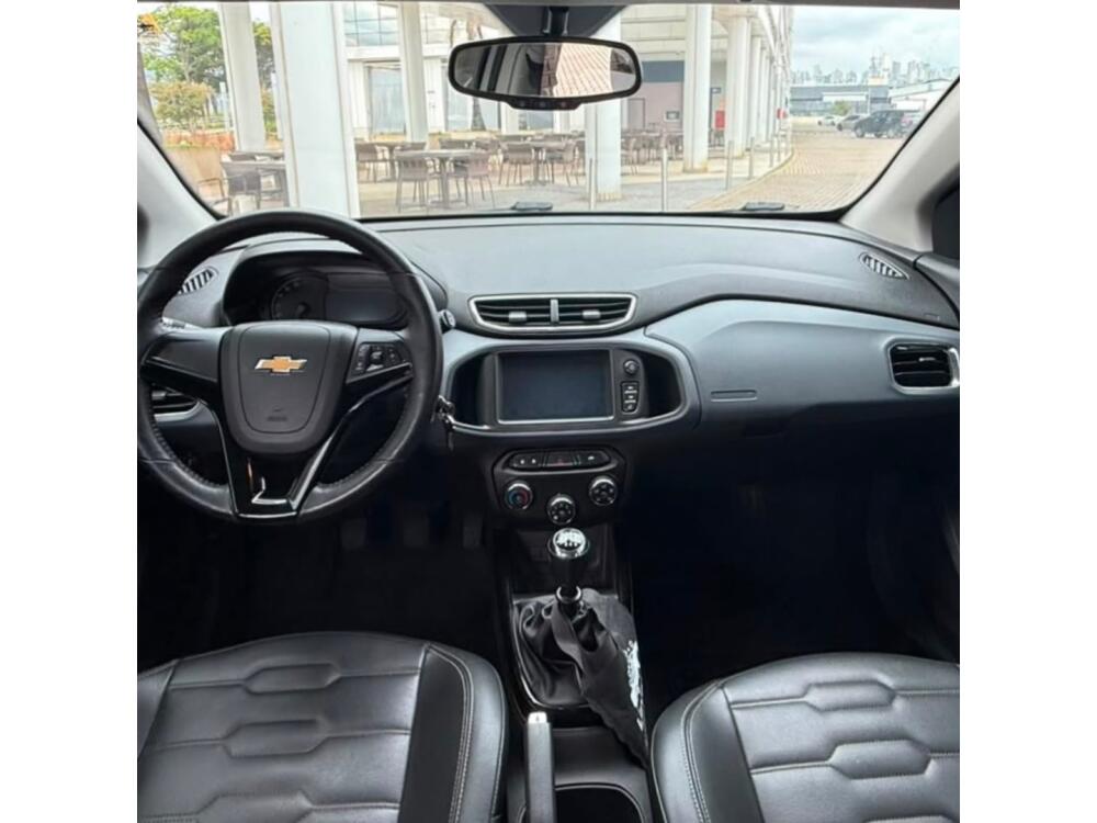 Chevrolet Onix Hatch