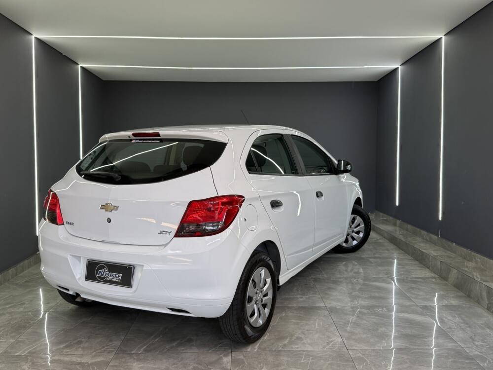 Chevrolet Onix Hatch