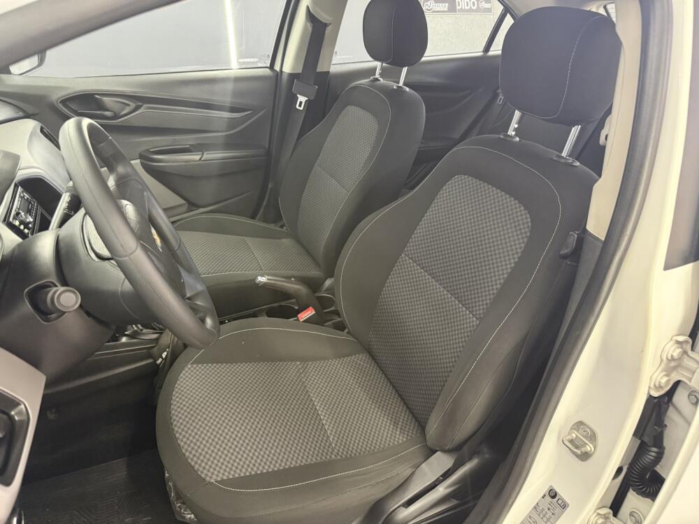 Chevrolet Onix Hatch