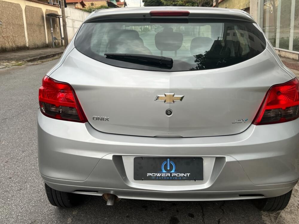 Chevrolet Onix Hatch