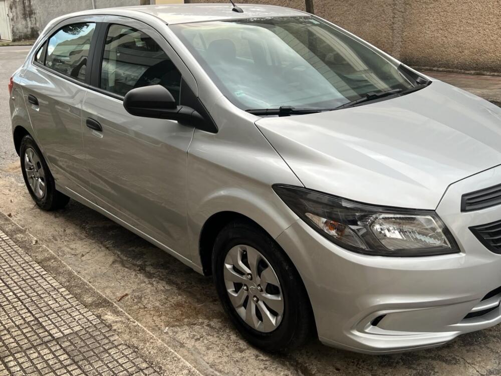 Chevrolet Onix Hatch