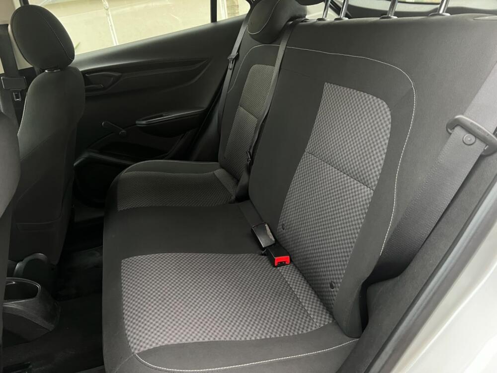 Chevrolet Onix Hatch