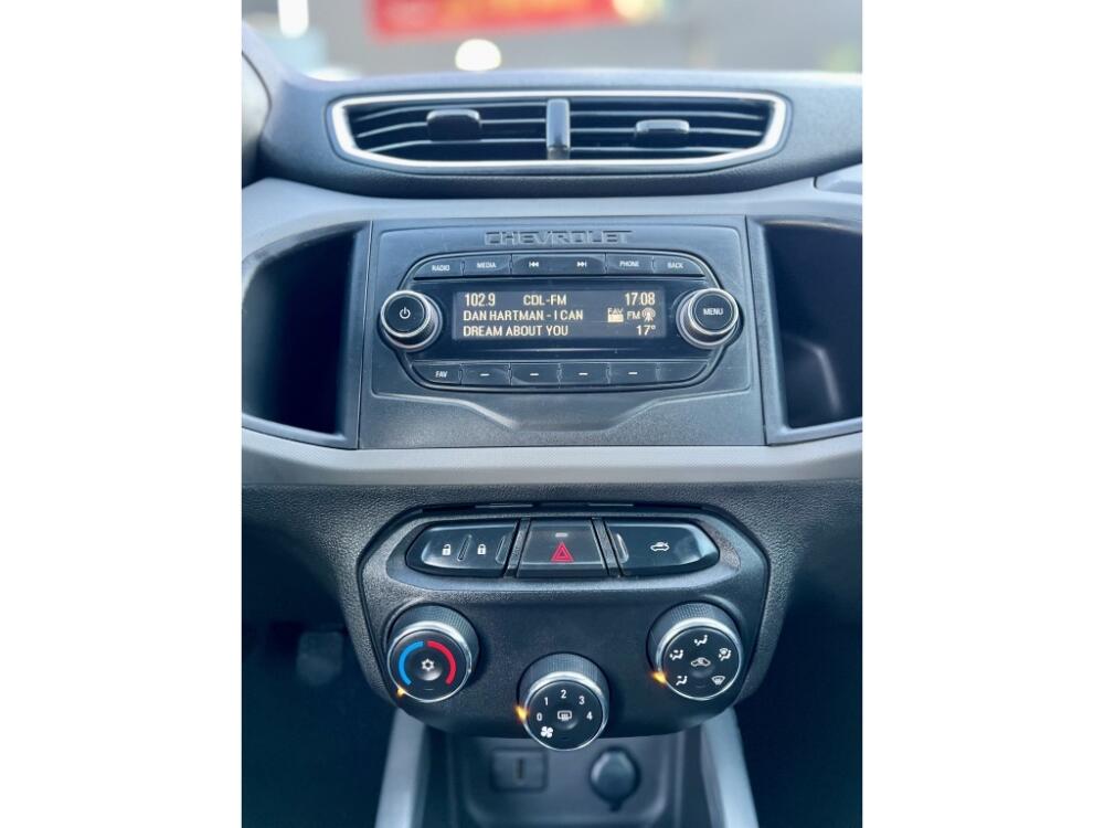 Chevrolet Onix Hatch