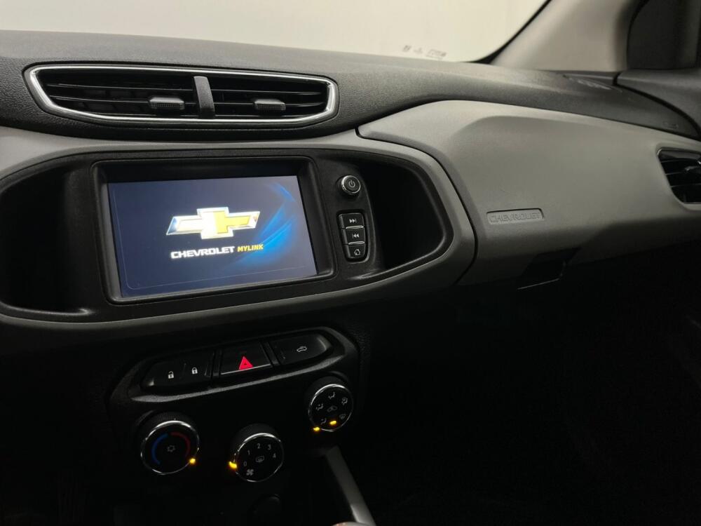 Chevrolet Onix Hatch