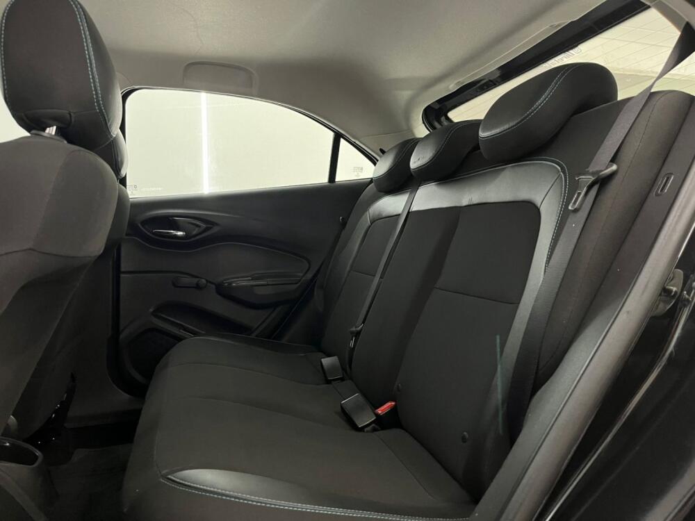 Chevrolet Onix Hatch