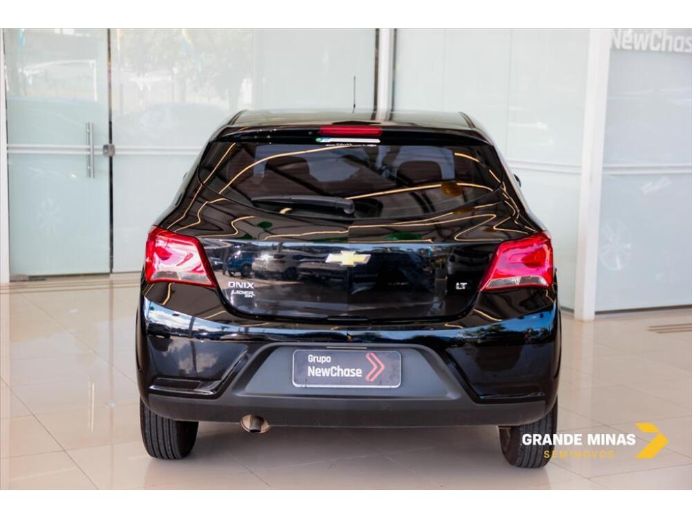 Chevrolet Onix Hatch