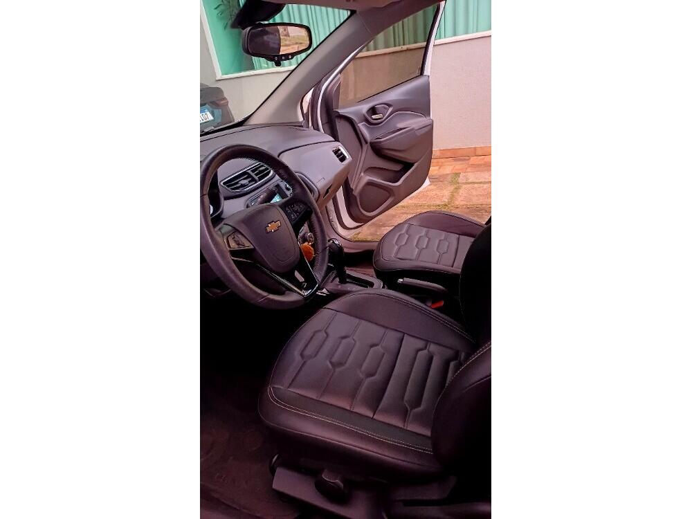Chevrolet Onix Hatch