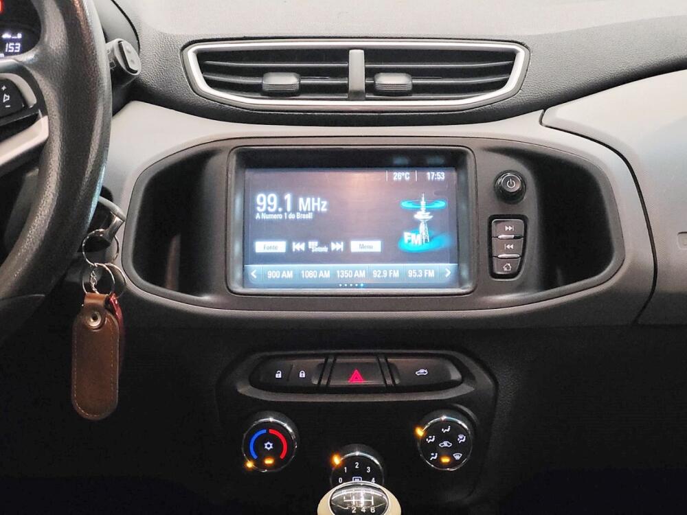 Chevrolet Onix Hatch