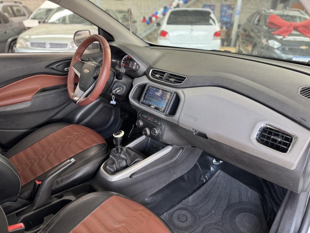 Chevrolet Onix Hatch