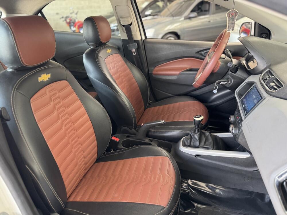 Chevrolet Onix Hatch