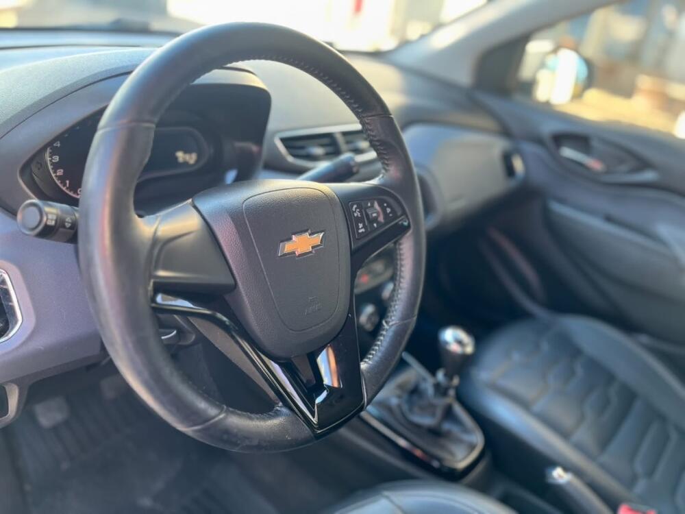 Chevrolet Onix Hatch