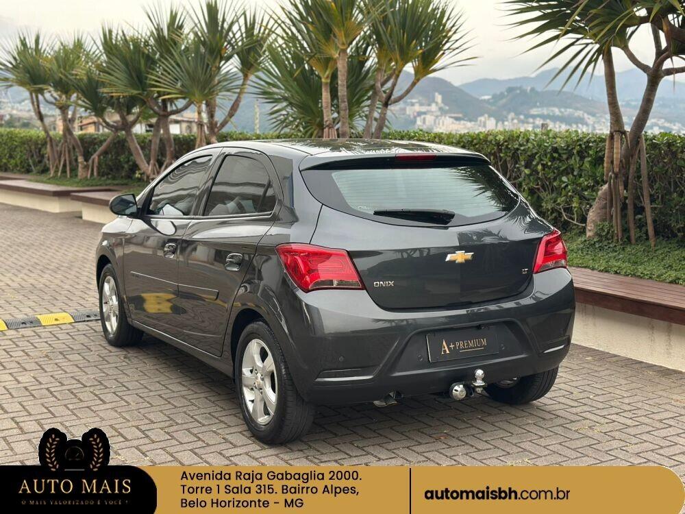 Chevrolet Onix Hatch