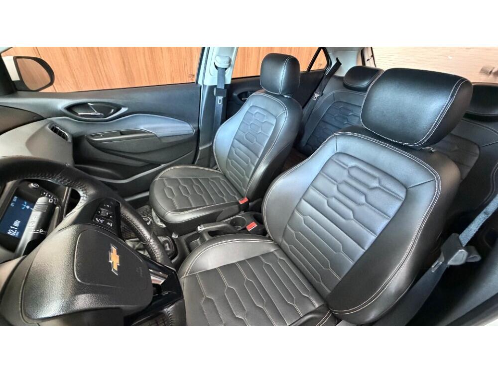 Chevrolet Onix Hatch