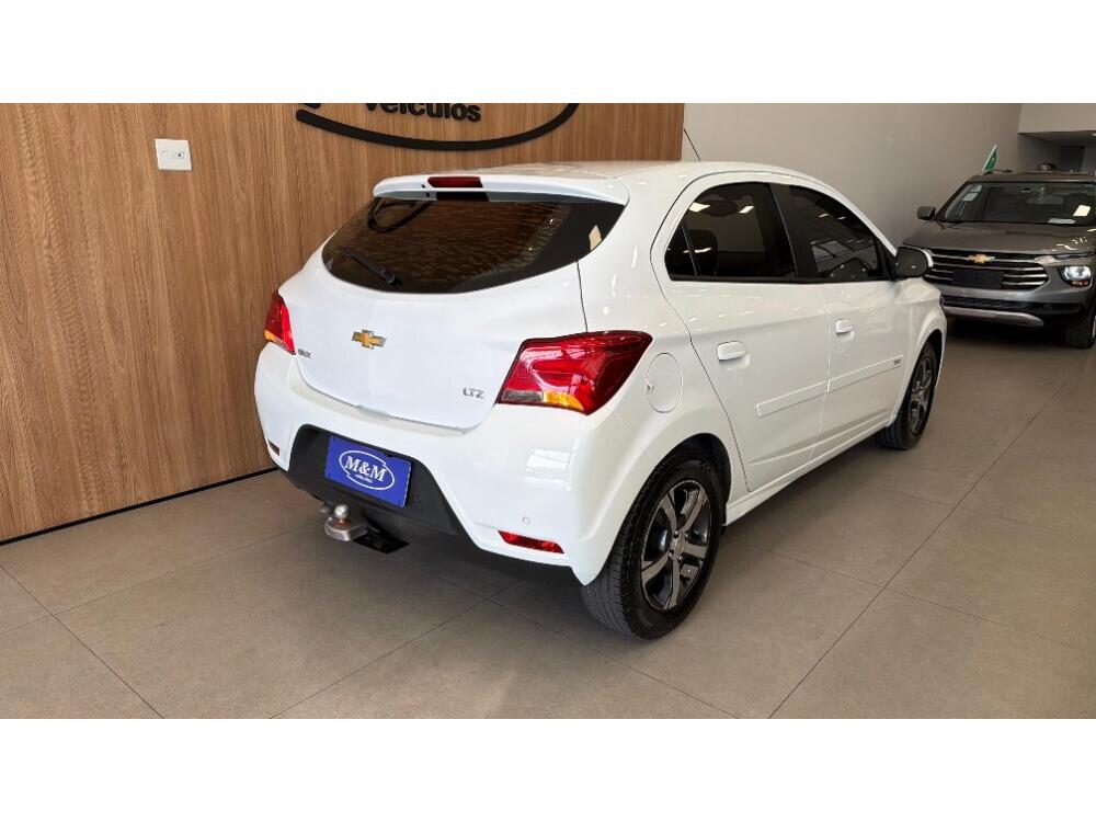 Chevrolet Onix Hatch