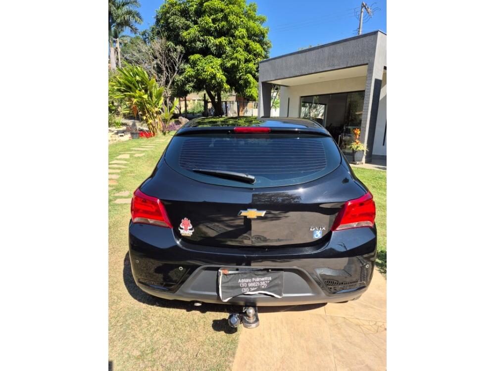 Chevrolet Onix Hatch