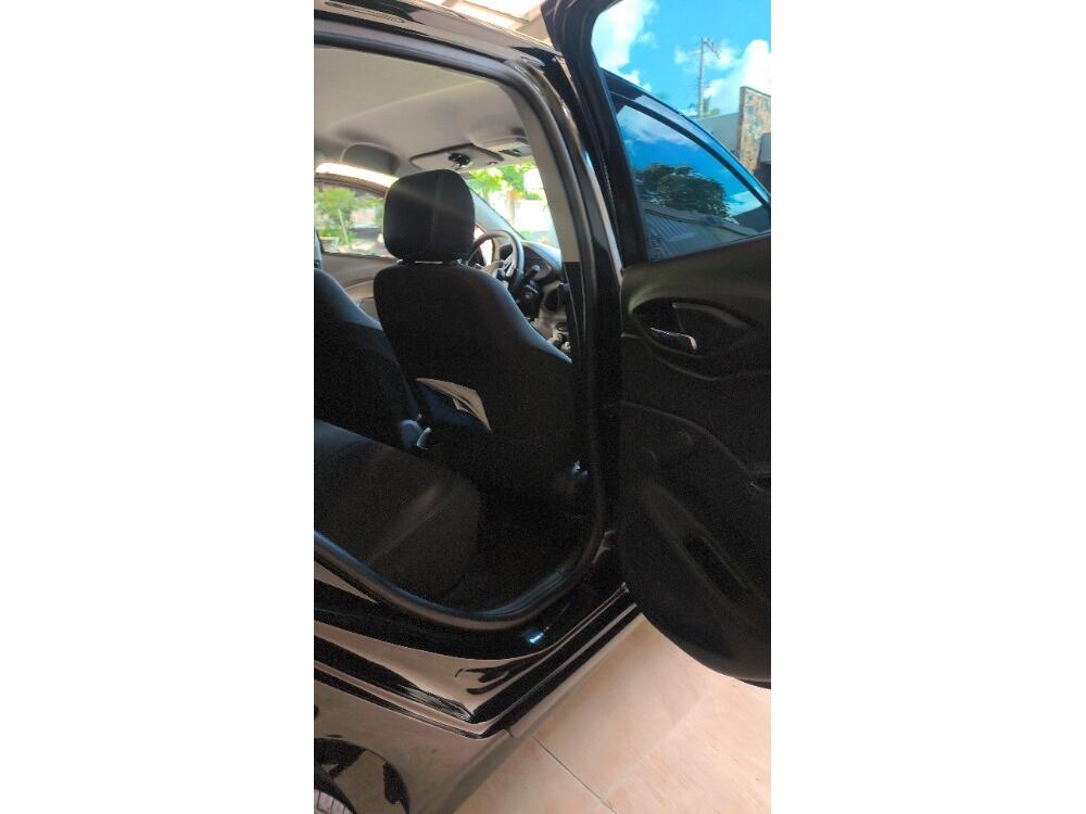 Chevrolet Onix Hatch