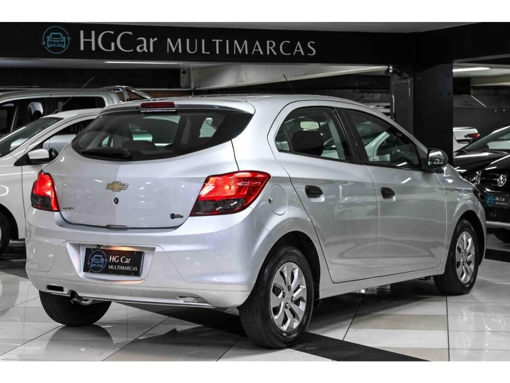 Chevrolet Onix Hatch