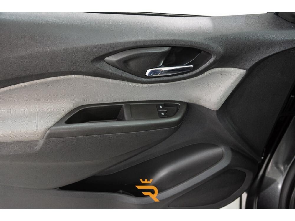 Chevrolet Onix Hatch