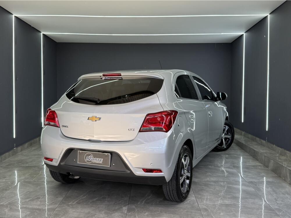 Chevrolet Onix Hatch