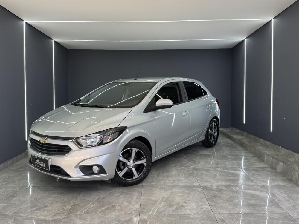 Chevrolet Onix Hatch