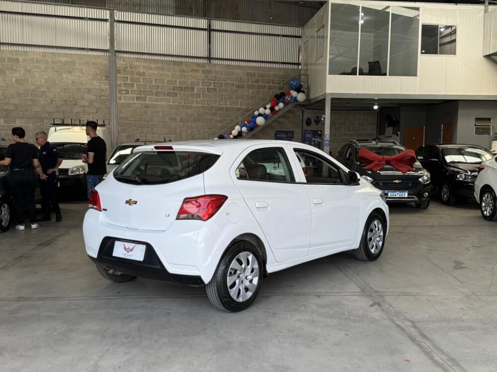 Chevrolet Onix Hatch
