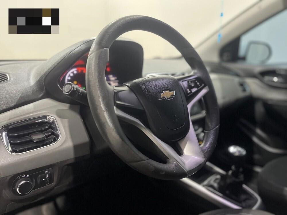 Chevrolet Onix Hatch