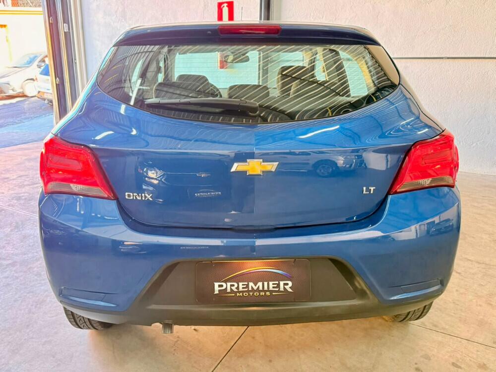 Chevrolet Onix Hatch