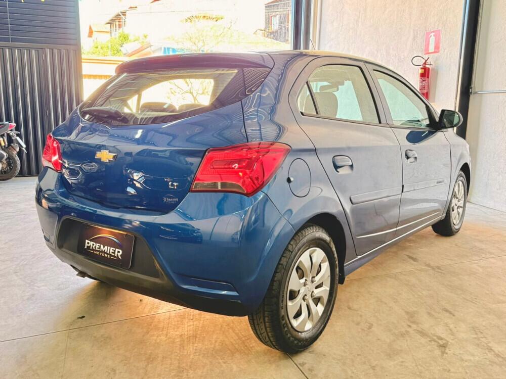 Chevrolet Onix Hatch