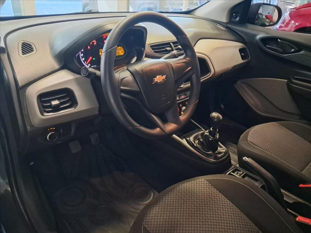 Chevrolet Onix Hatch