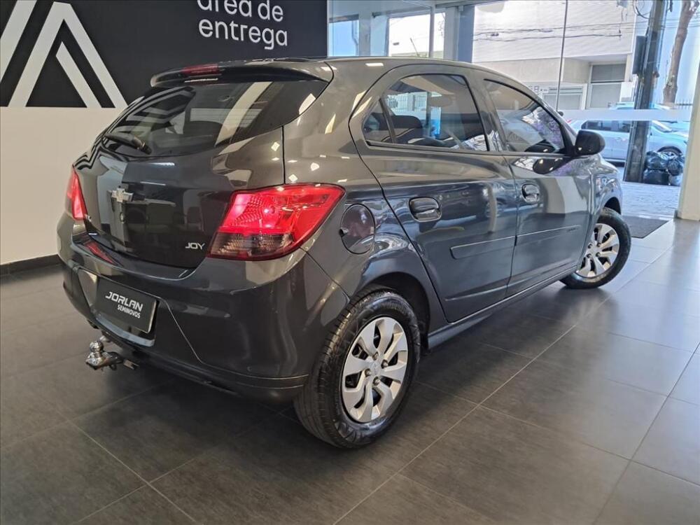 Chevrolet Onix Hatch