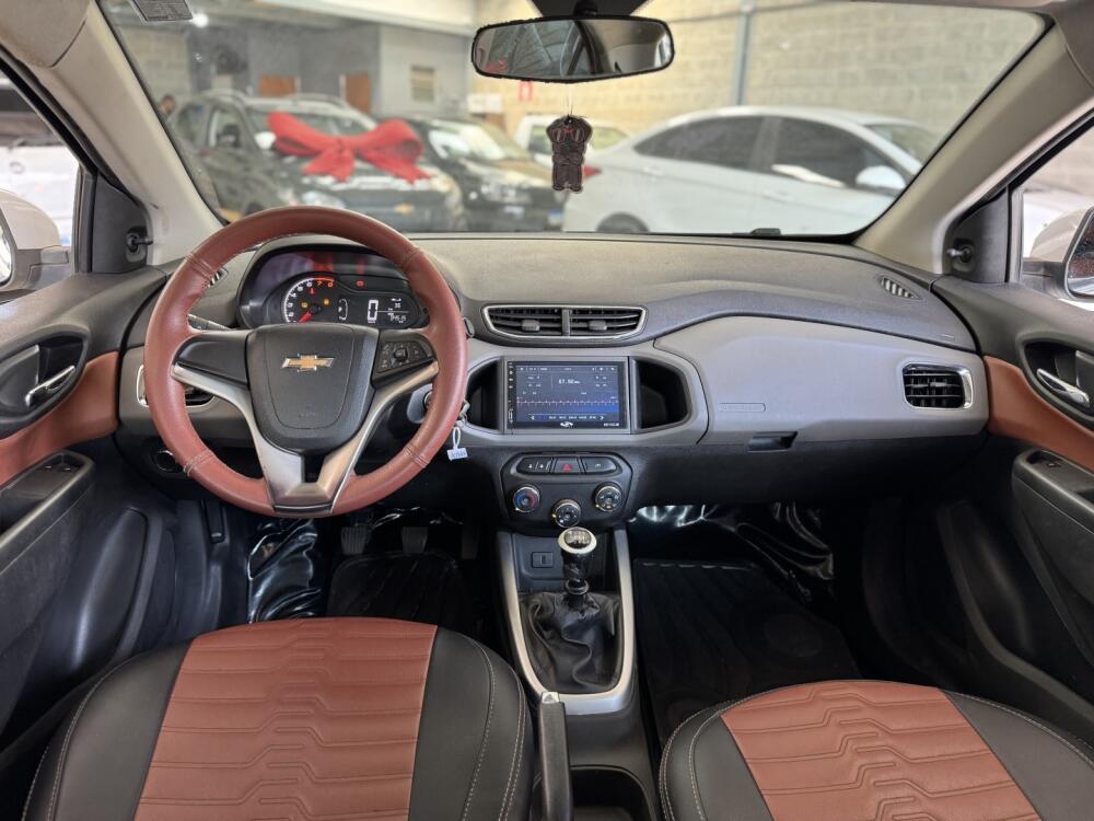 Chevrolet Onix Hatch