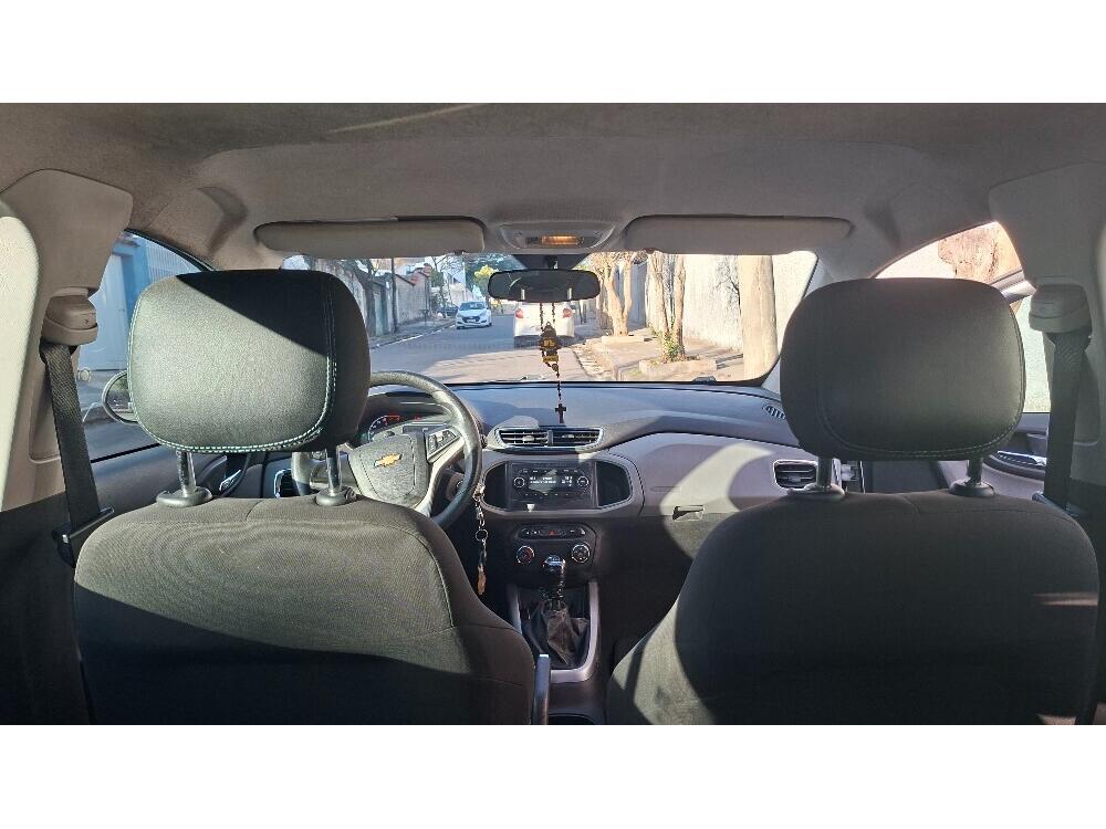 Chevrolet Onix Hatch