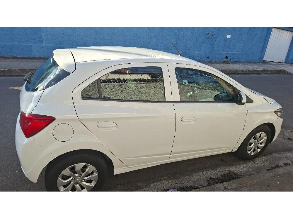 Chevrolet Onix Hatch