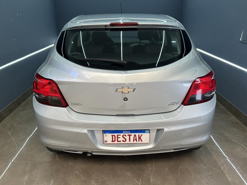 Chevrolet Onix Hatch